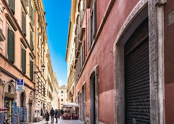 Trevi & Pantheon Design بيت ضيافة روما